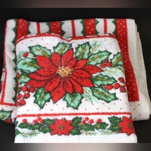 Vintage Cambridge Poinsettia Towels Christmas Holidays Cotton
